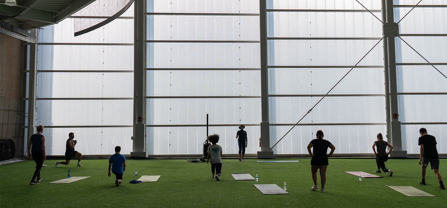 Field House是Powerhouse学生会的学生活动中心，举办运动队训练和集体健身课程。