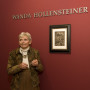 Wanda Peterson Hollensteiner'54在2009年旁边的最近修复的AlbrechtDürer蚀刻旁边。16世纪的艺术品是首先在Hollensteiner家族中获得的保护计划中的注意。